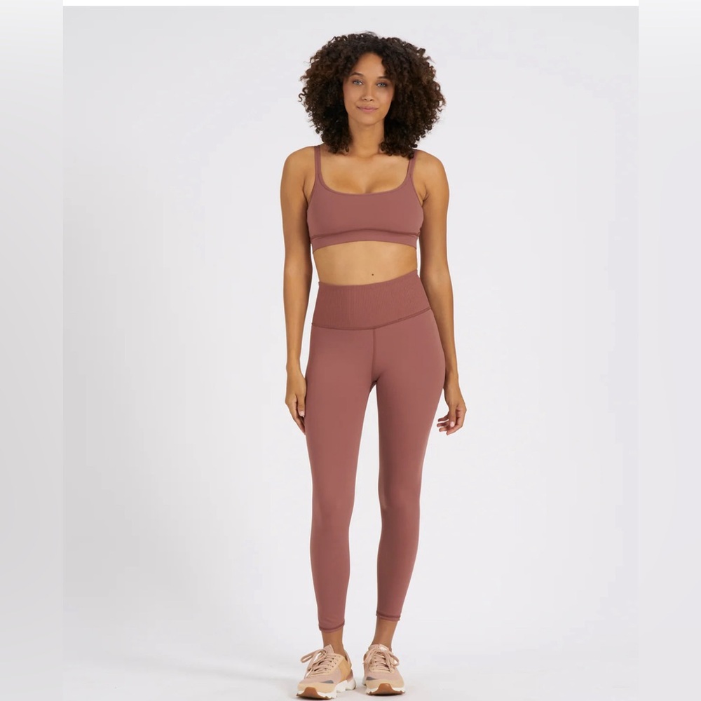 EUC Vuori Women’s Rib Studio Legging in Terracotta Size Large
